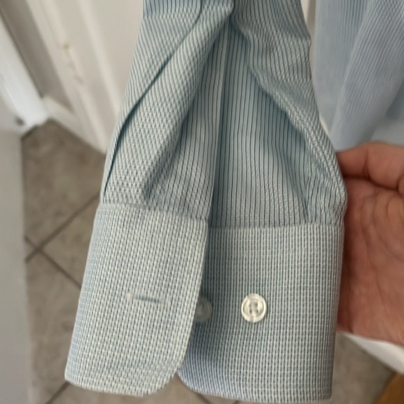 Hugo Boss Men’s Button Up - Picture 3 of 5